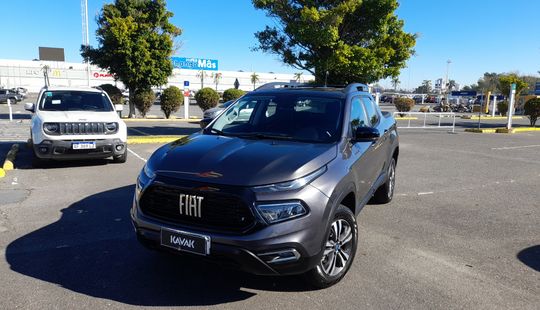 Fiat • Toro