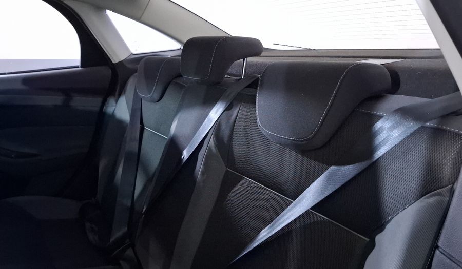 Ford Focus 2.0 AMBIENTE MT Sedan 2014