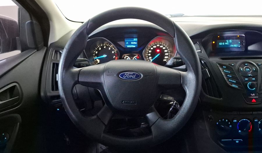 Ford Focus 2.0 AMBIENTE MT Sedan 2014