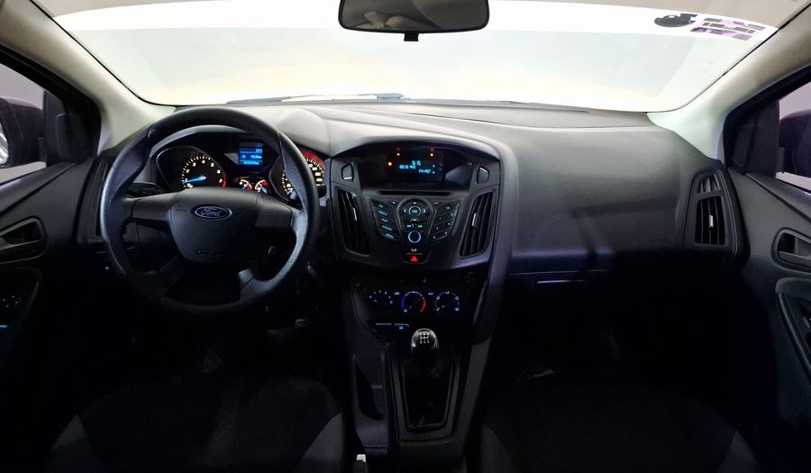 Ford Focus 2.0 AMBIENTE MT Sedan 2014