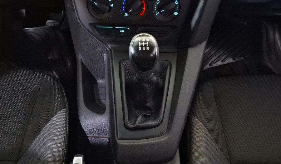 Ford Focus 2.0 AMBIENTE MT Sedan 2014