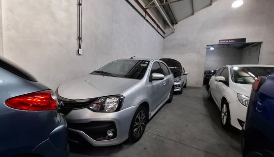 Toyota • Etios