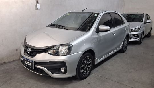 Toyota • Etios
