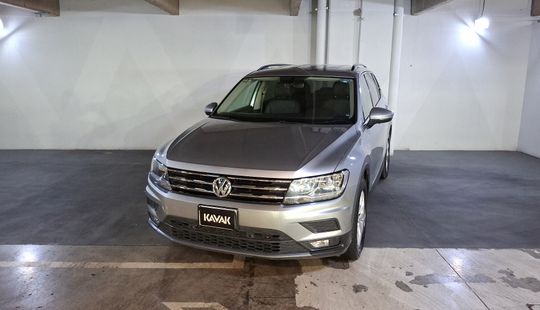 Volkswagen • Tiguan