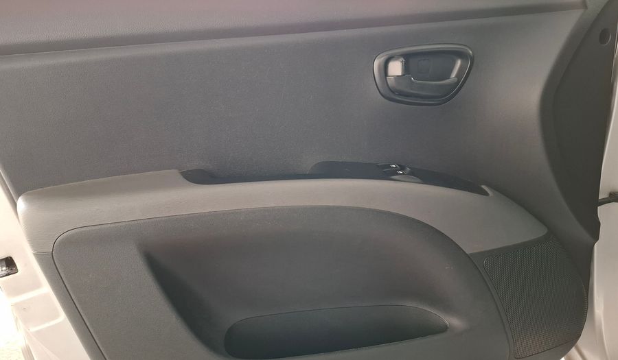 Hyundai I10 1.2 GLS FULL SEGURIDAD MT Hatchback 2012