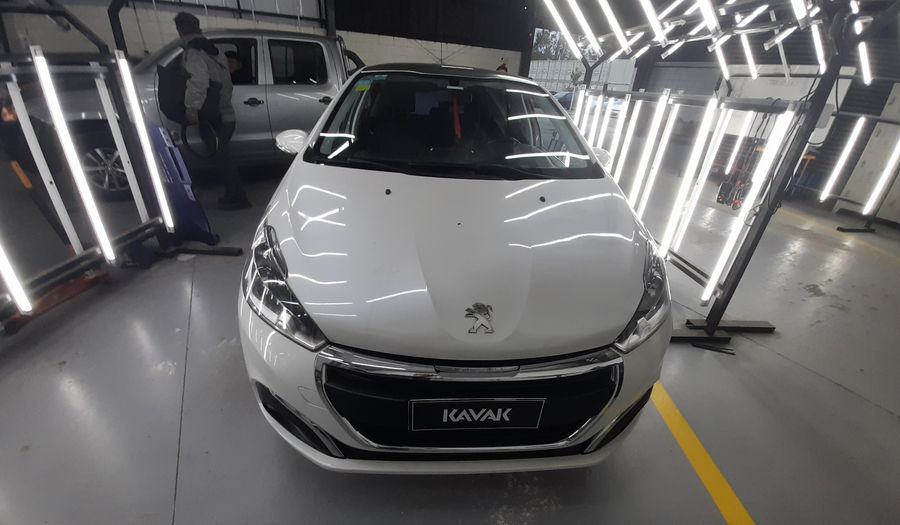 Peugeot 208 1.6 ALLURE Hatchback 2017