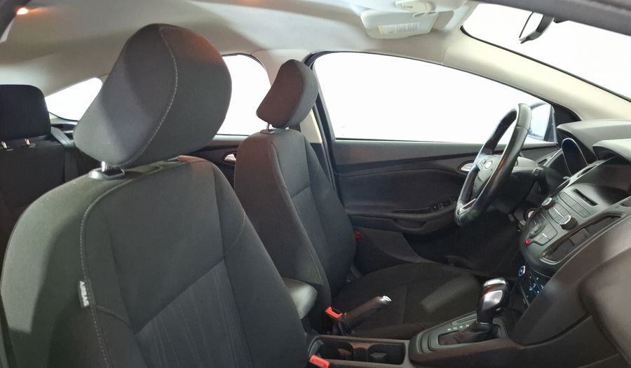 Ford Focus 2.0 SE AT Hatchback 2015