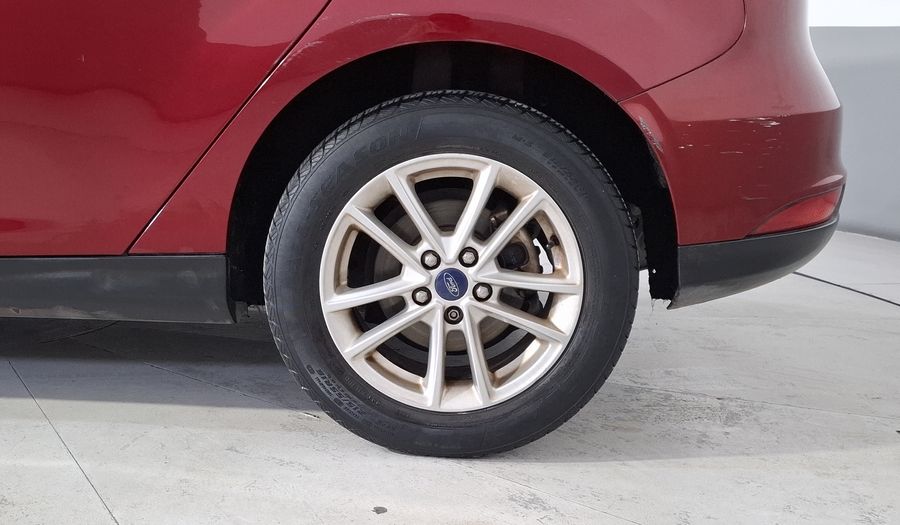 Ford Focus 2.0 SE AT Hatchback 2015