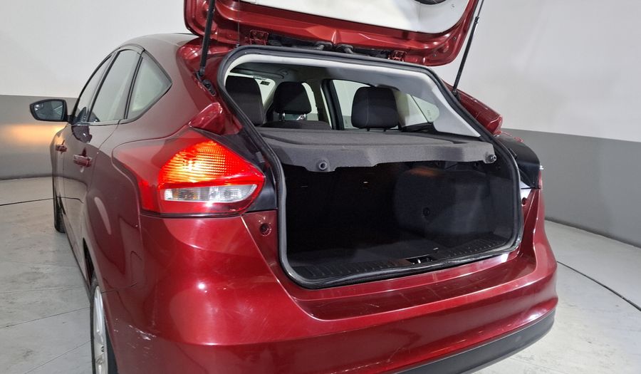 Ford Focus 2.0 SE AT Hatchback 2015