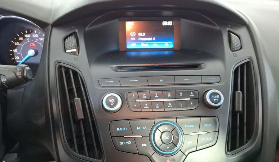 Ford Focus 2.0 SE AT Hatchback 2015