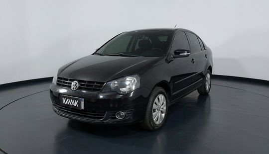 Volkswagen • Polo