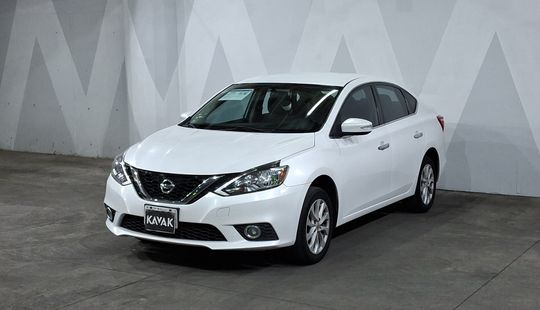 Nissan • Sentra