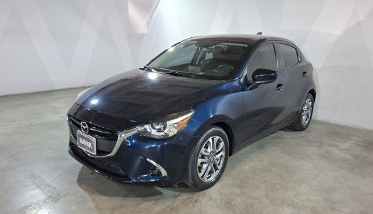 Mazda • Mazda 2