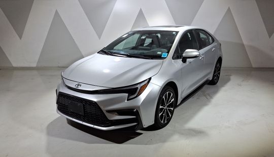 Toyota • Corolla