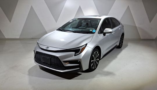 Toyota • Corolla