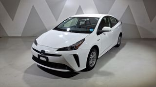 Toyota • Prius
