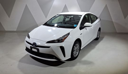 Toyota • Prius