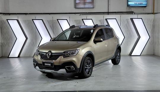 Renault • Sandero Stepway