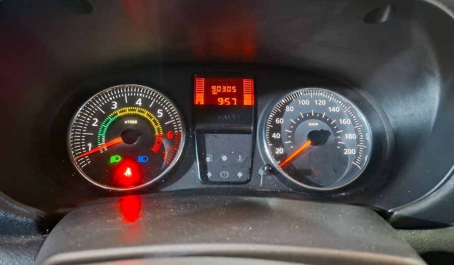 Renault Clio 1.1 CONFORT PACK SAT Hatchback 2015