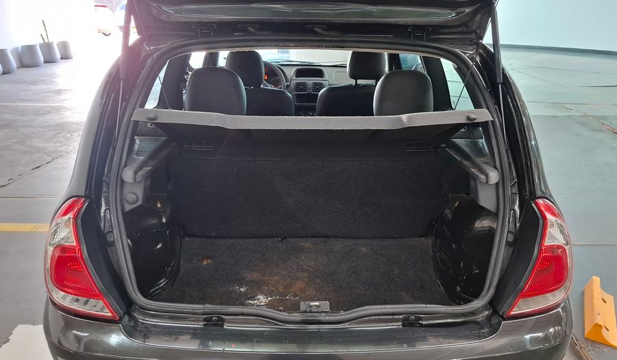Renault Clio 1.1 CONFORT PACK SAT Hatchback 2015