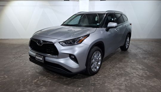 Toyota • Highlander