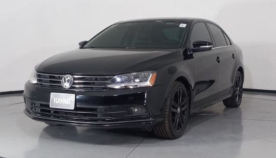 Volkswagen • Jetta