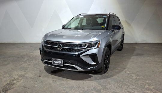 Volkswagen • Taos