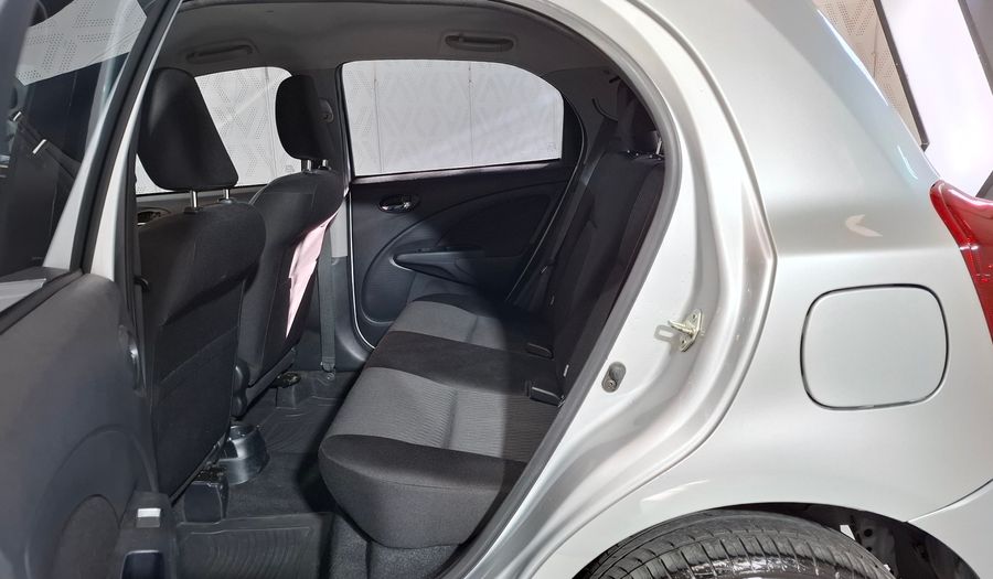 Toyota Etios 1.5 XLS Hatchback 2021