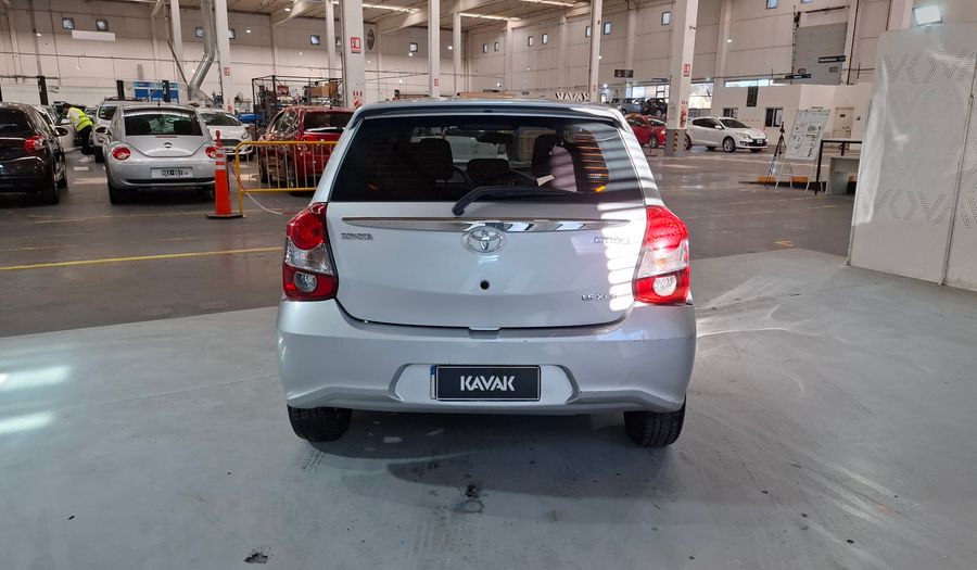 Toyota Etios 1.5 XLS Hatchback 2021