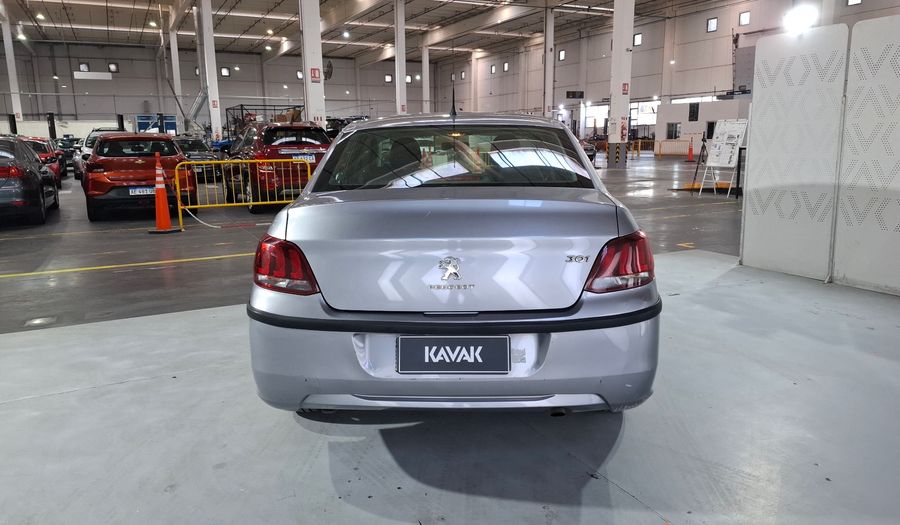 Peugeot 301 1.6 HDI ALLURE Sedan 2017