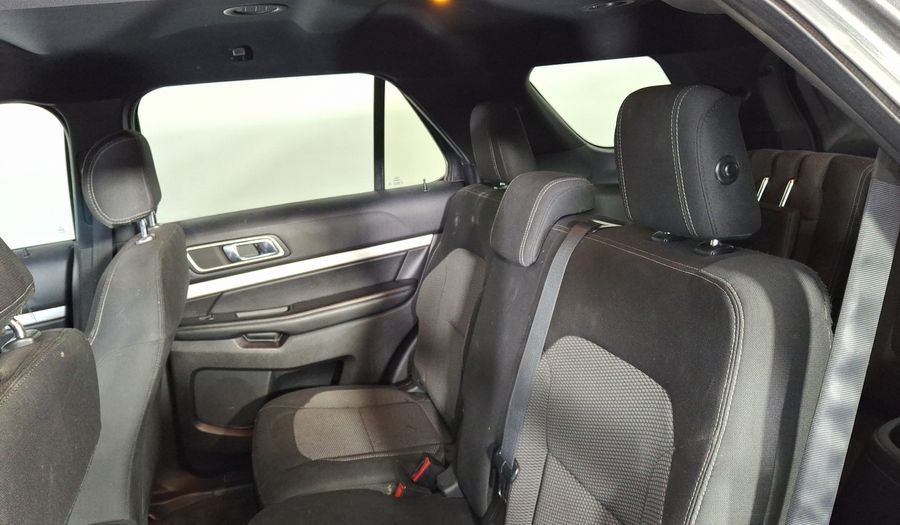 Ford Explorer 3.5 XLT V6 4X2 AT Suv 2016