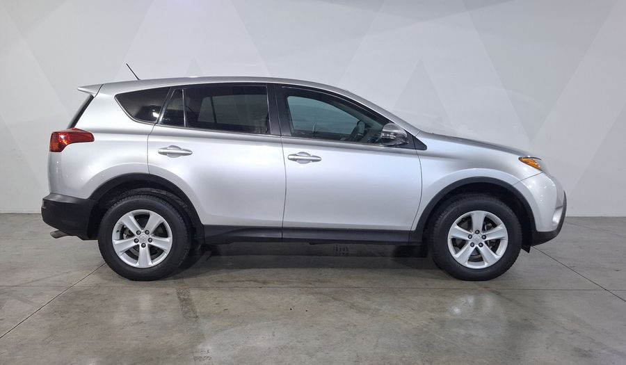 Toyota Rav4 2.5 XLE AT Suv 2013