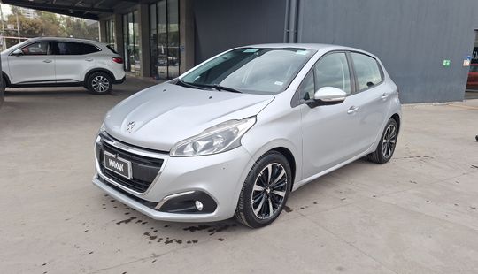 Peugeot • 208