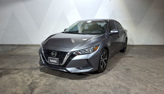 Nissan • Sentra