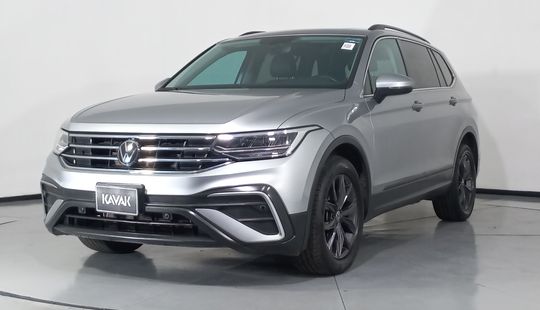 Volkswagen • Tiguan