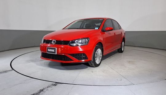 Volkswagen • Vento