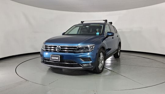 Volkswagen • Tiguan