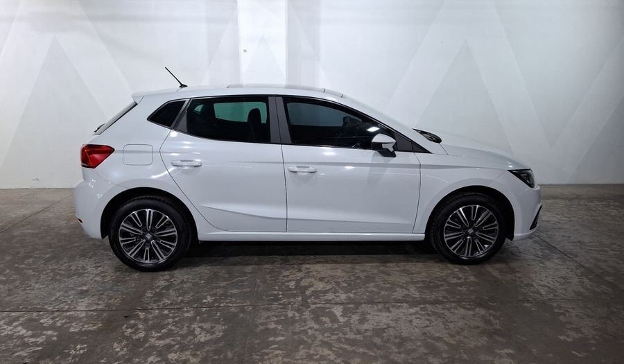 Seat Ibiza 1.6 STYLE Hatchback 2022