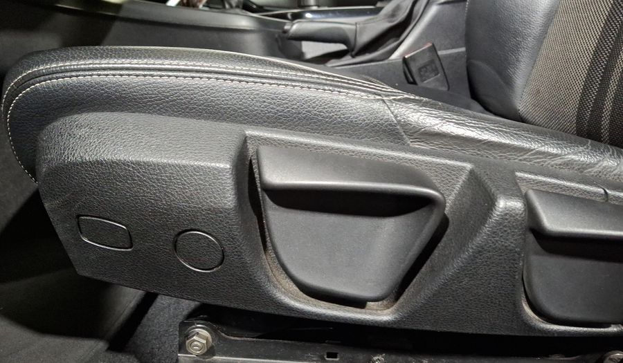 Bmw Serie 1 2.0 120IA URBAN LINE AUTO Hatchback 2017