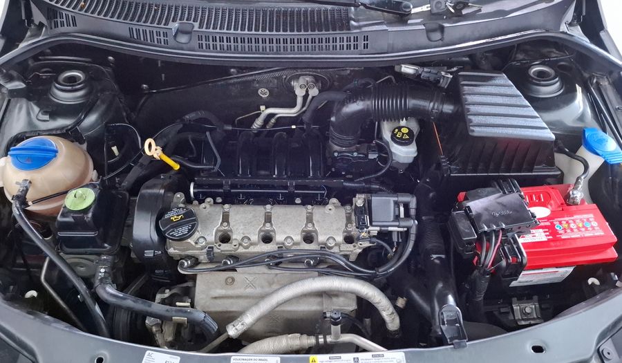 Volkswagen Gol 1.6 CL AC MT Hatchback 2015