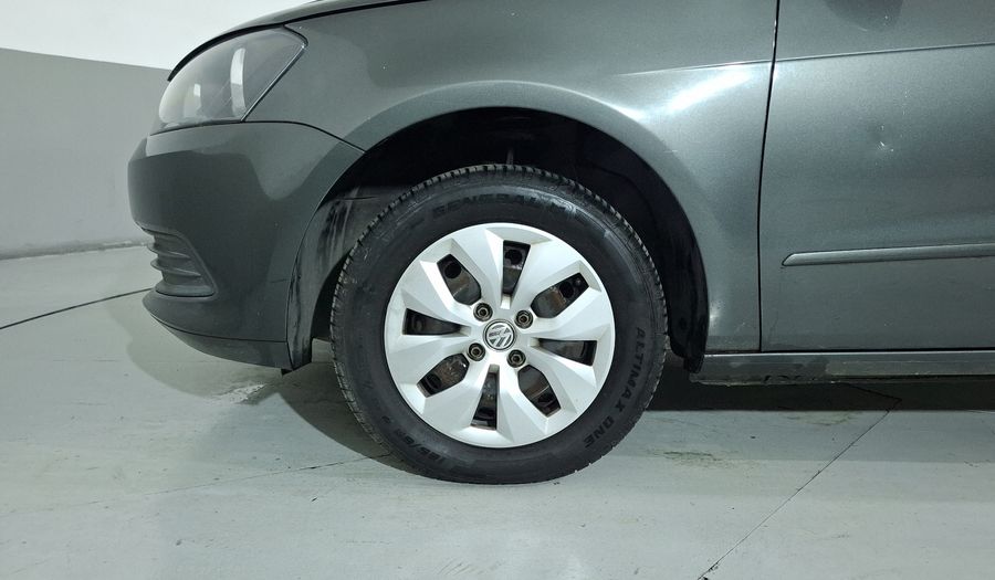 Volkswagen Gol 1.6 CL AC MT Hatchback 2015