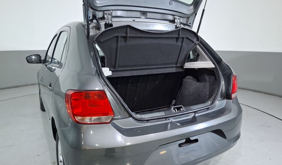 Volkswagen Gol 1.6 CL AC MT Hatchback 2015