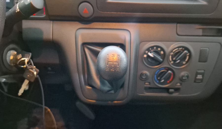 Nissan Nv350 Urvan 2.5 11 PASAJEROS AA Van 2024