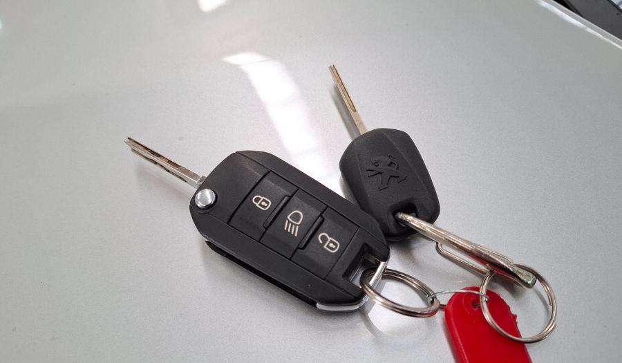 Peugeot 2008 1.6 FELINE TIPTRONIC Suv 2021