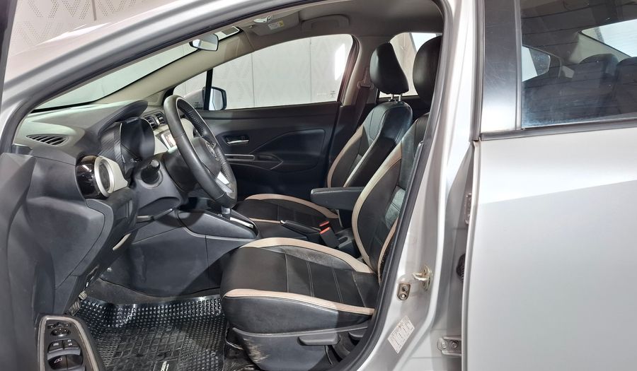 Nissan Versa 1.6 EXCLUSIVE CVT Sedan 2021