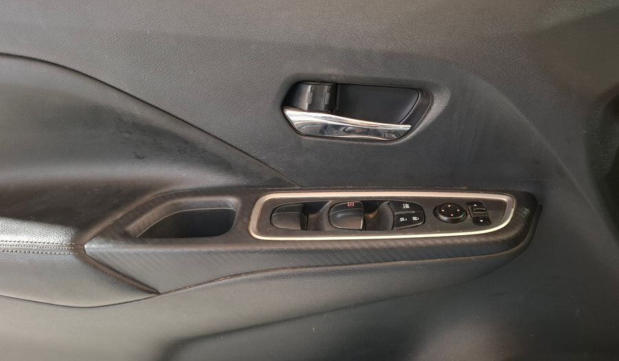 Nissan Versa 1.6 EXCLUSIVE CVT Sedan 2021
