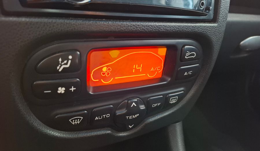 Peugeot 207 COMPACT 1.6 XT Hatchback 2010