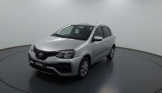Toyota • Etios