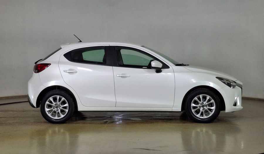 Mazda 2 1.5 V AUTO SKYACTIVE SPORT Hatchback 2017