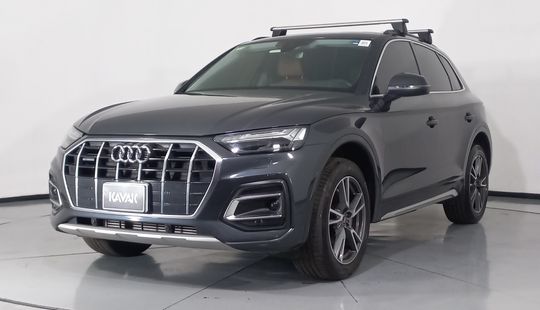 Audi • Q5